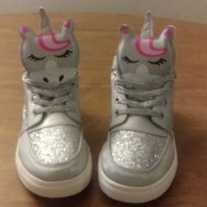 Girls Sneakers